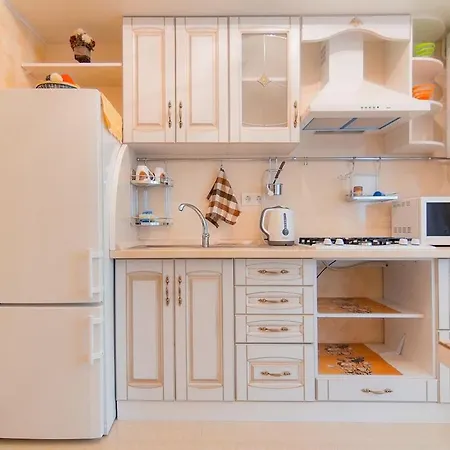 на дерибасовской,рядом с оперным театром Apartment Odessa