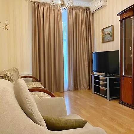 Apartmán на дерибасовской,рядом с оперным театром *